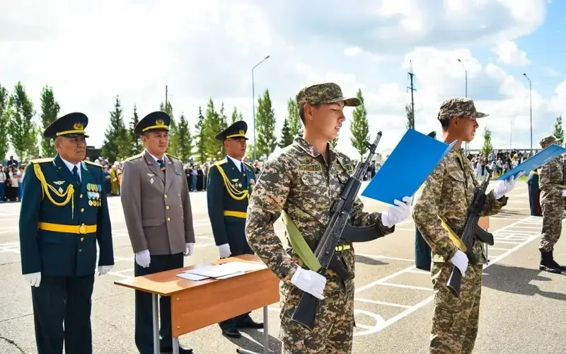 призывники, солдаты, армия