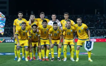 футболисты