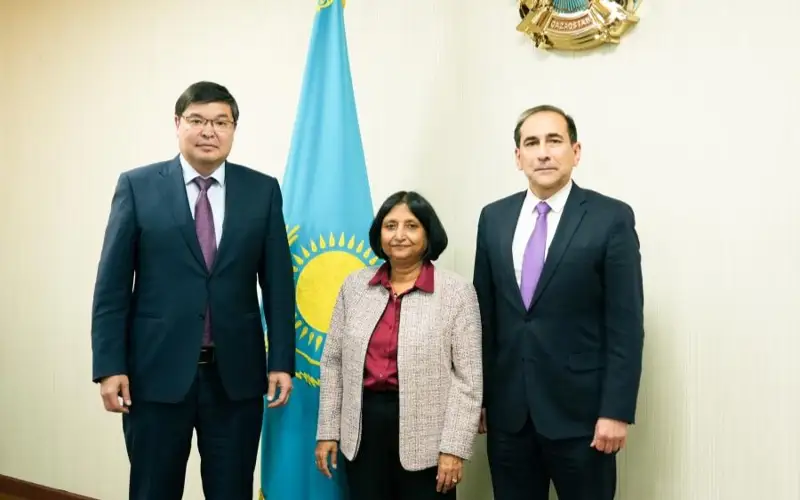 ҚР Қаржы министрі Мәди Такиев Дүниежүзілік банк тобының басқарушысы және қаржы директоры Аншула Кант ханыммен кездесу өткізді