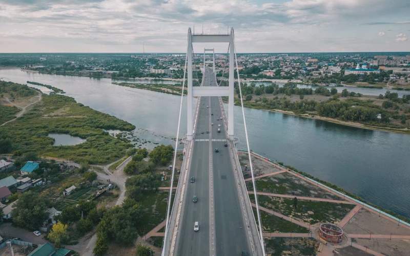 Подвесной мост в Семее