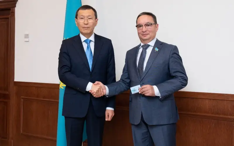 Центризбирком зарегистрировал депутата Мажилиса Серика Ерубаева