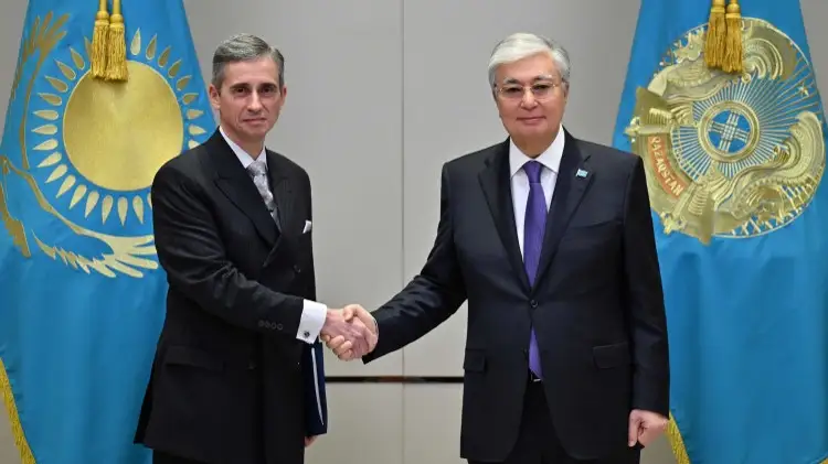 Президент Луис Пальманы қабылдады