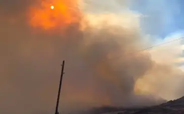 Из-за сильного пожара эвакуировали жителей села в Павлодарской области