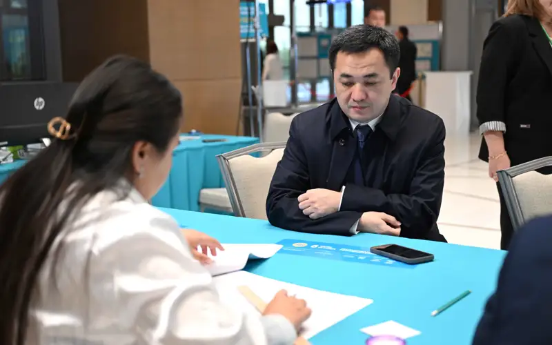 Айбек Дадебай проголосовал на референдуме по строительству АЭС