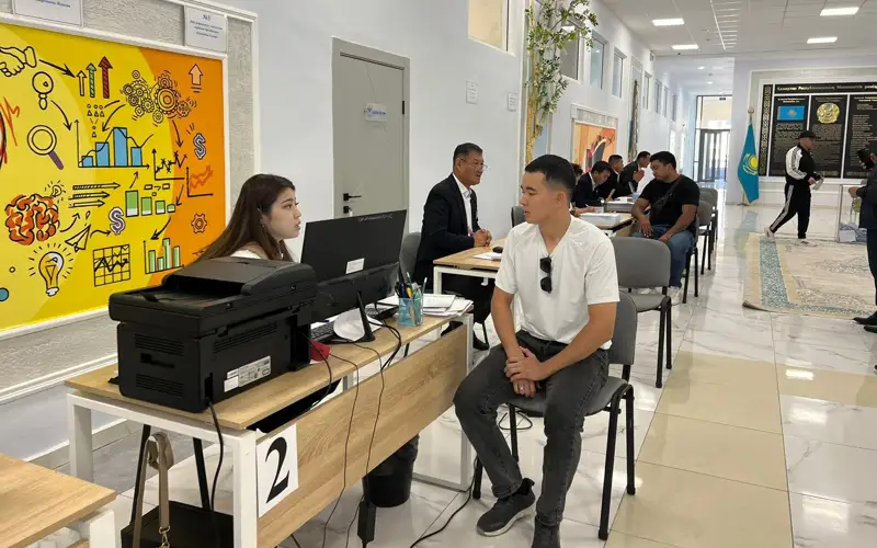 30 тысяч жителей проголосовали на референдуме в Жанаозене