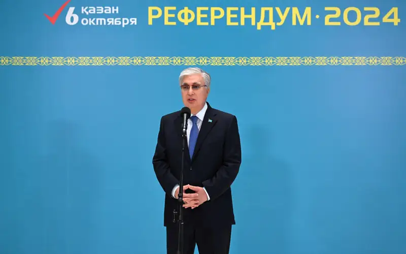 Президент Казахстана проголосовал на референдуме по АЭС