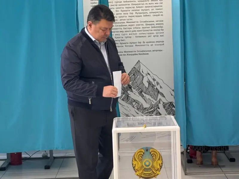 Канат Бозумбаев