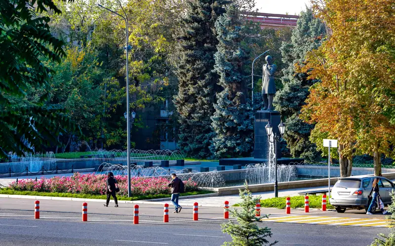 Осень в объективе: Алматы окрасился в яркие краски