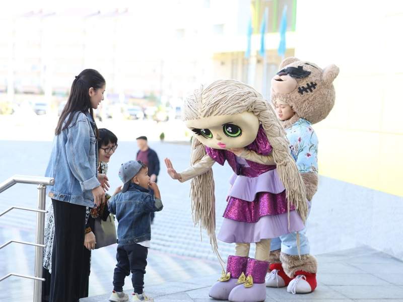 аниматоры на референдуме по АЭС референдум по АЭС