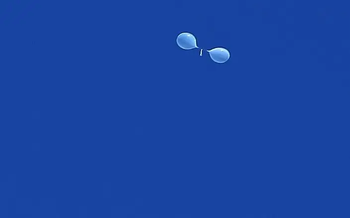 Trash balloons