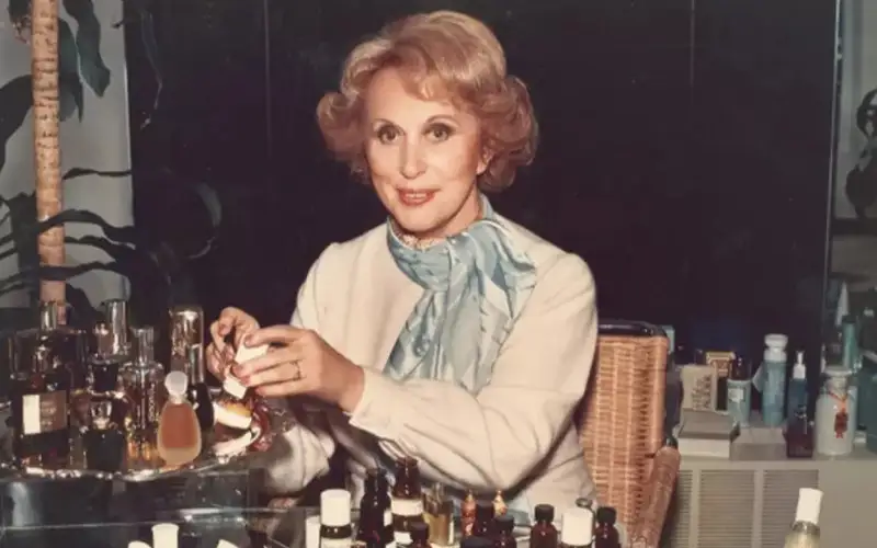 Жозефина Эстер Ментцер