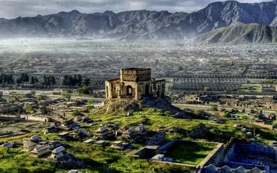 Темный туризм: зачем люди едут в Афганистан, Северную Корею и Припять 