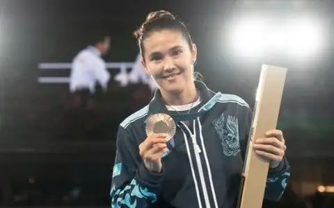  Назым Кызайбай 