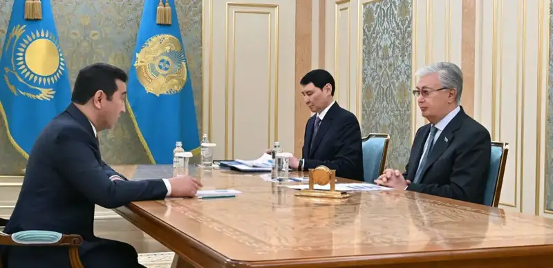 Minister of Agriculture Aidarbek Saparov reports to President on 2024 harvesting campaign
