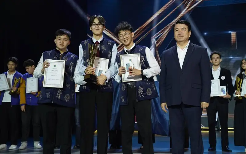  республиканский дебатный турнир среди школьников