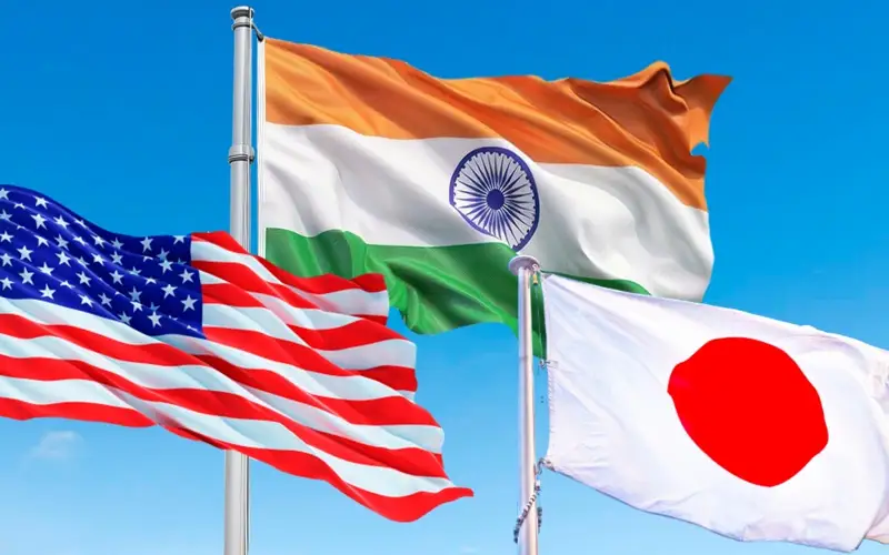 Флаги США, Индии, Японии
