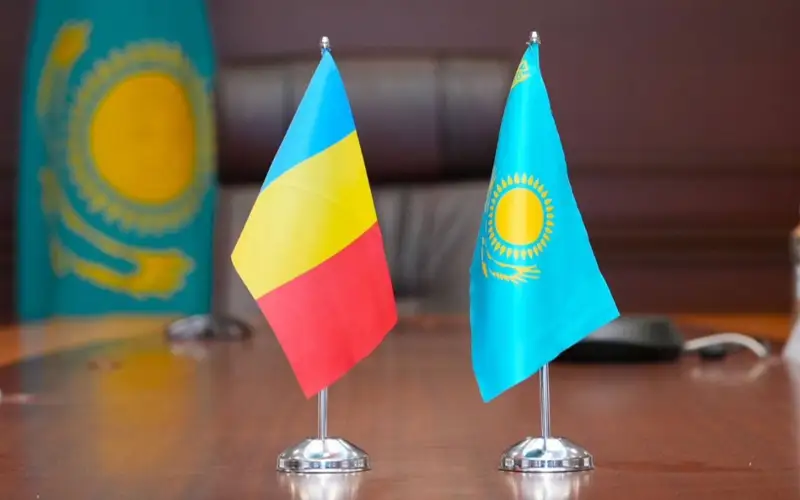 Министр транспорта Марат Карабаев встретился с Государственным советником Румынии Флорином Спатару