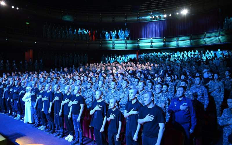 Солдаты-срочники получили сертификаты на бесплатное обучение Солдаты-срочники получили сертификаты на бесплатное обучение