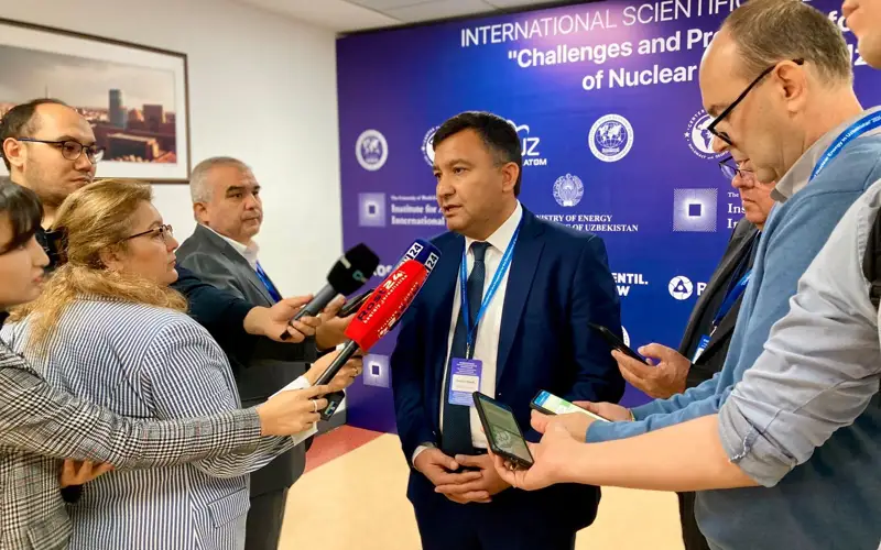 Отабек Аманов