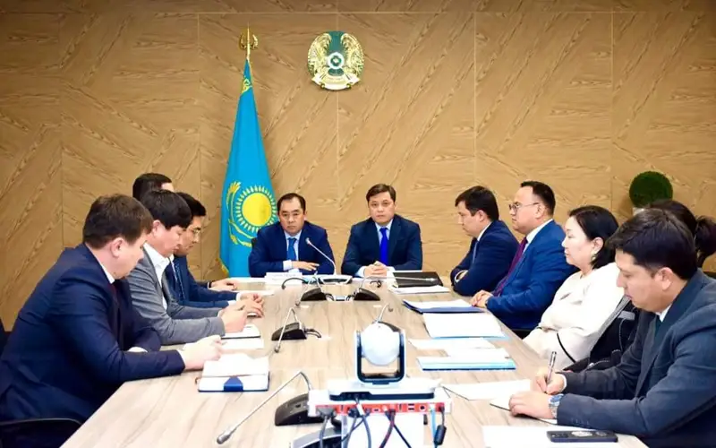 В акимате Туркестанской области провели совещание по факту хищения средств из бюджета в особо крупном размере