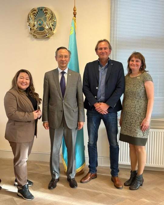 Кайрат Абдрахманов Кайрат Абдрахманов