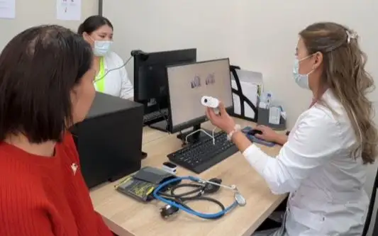 Бороться с приписками в поликлиниках 