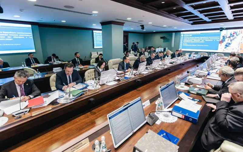 Одобрены общие подходы ЕЭК к обращению лекарственных средств