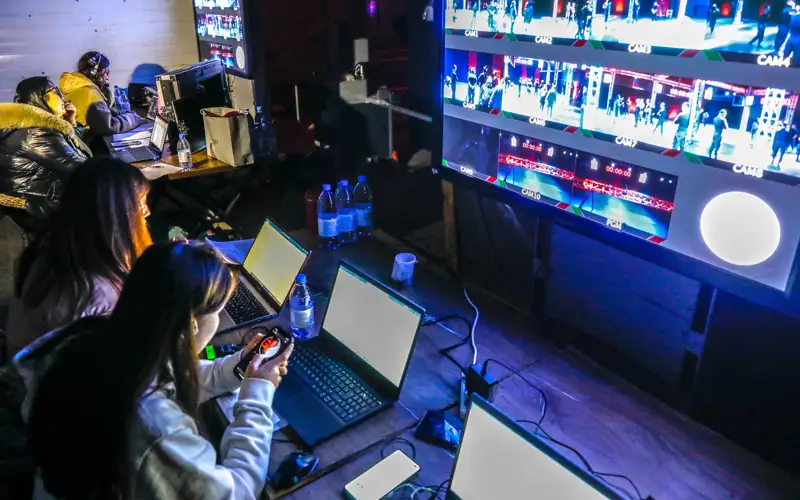 «100 Sarbaz» – Jibek Joly 