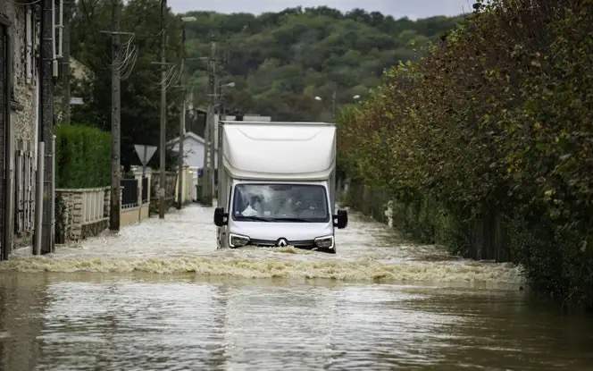 Pochti 800 Zdaniy Navostoke Avstralii Polnostyu Razrusheni Iz Za Navodneniy Ececf1
