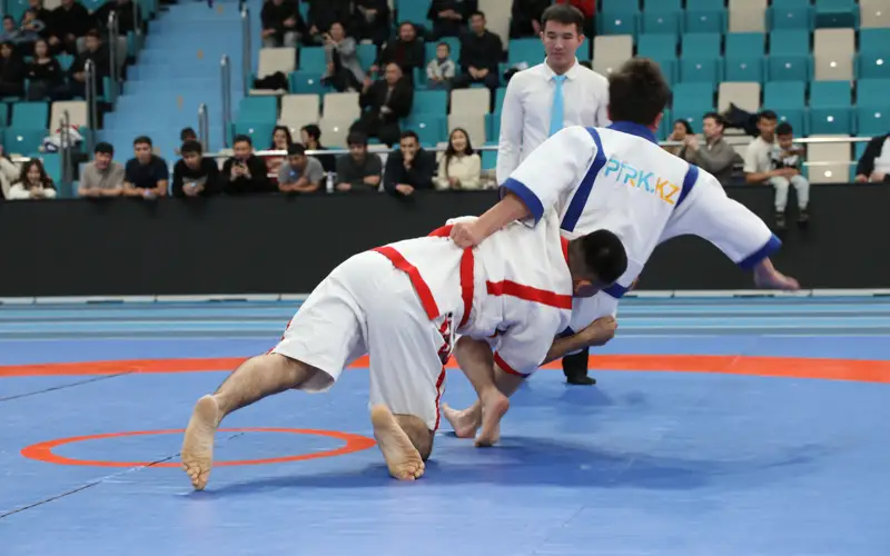 ҚР Президенті іс басқармасы қызметкерлерінің арасында қазақ күресінен өткен турнир