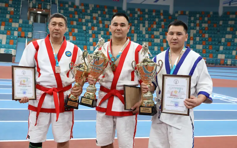 ҚР Президенті іс басқармасы қызметкерлерінің арасында қазақ күресінен өткен турнир