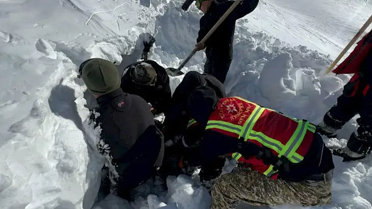 Қырғызстандағы қар көшкіні