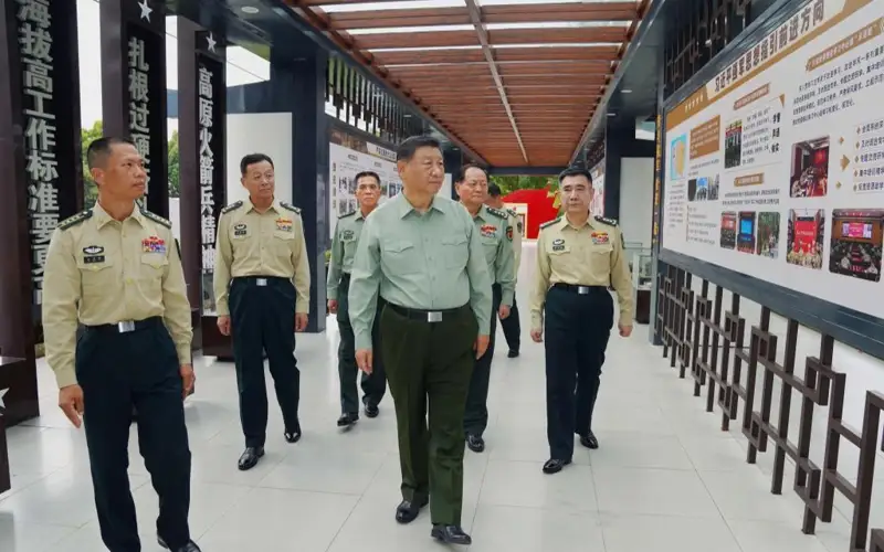 Си Цзиньпин призвал ракетные войска повысить способность к ведению реальных боевых действий