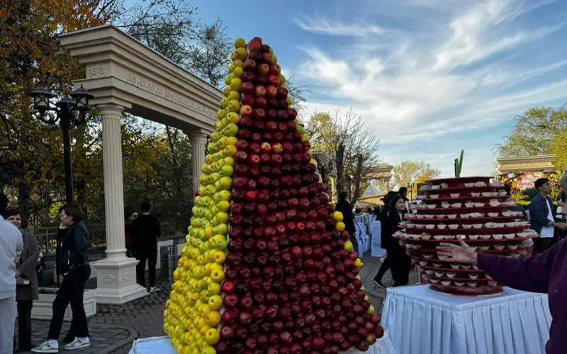 Алма Мұқанова