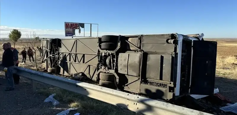 Түркияда автобус аударылды