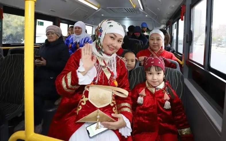 Aktau holds national dress parade Aktau holds national dress parade