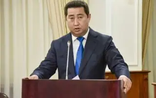  Айдарбек Сапаров