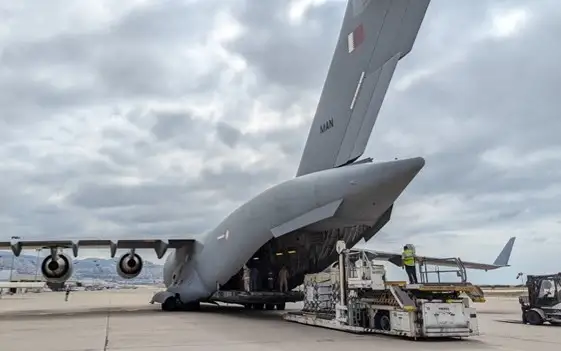Самолет с гуманитарной помощью прибыл в аэропорт Бейрута 