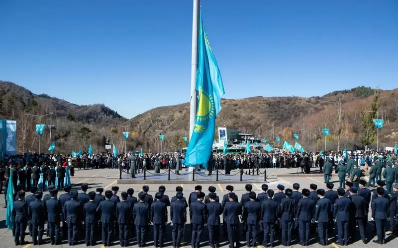 Kazakhstan's Flag raised at Medeu ice rink in Almaty in honor of Republic Day