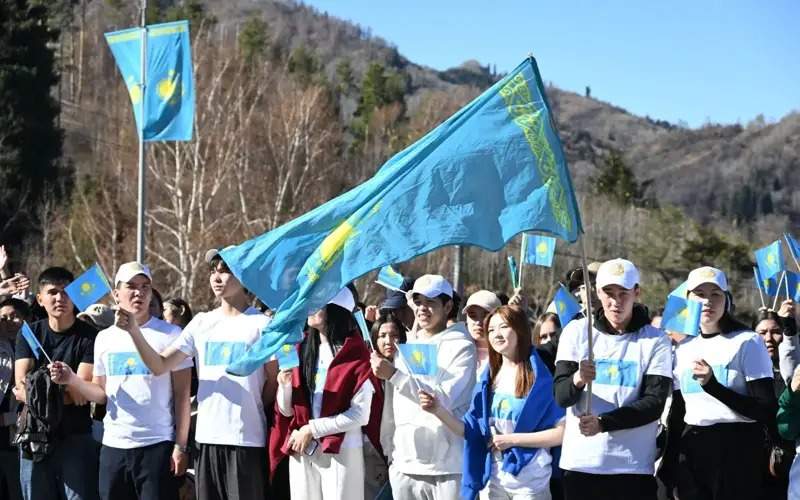 Kazakhstan's Flag raised at Medeu ice rink in Almaty in honor of Republic Day