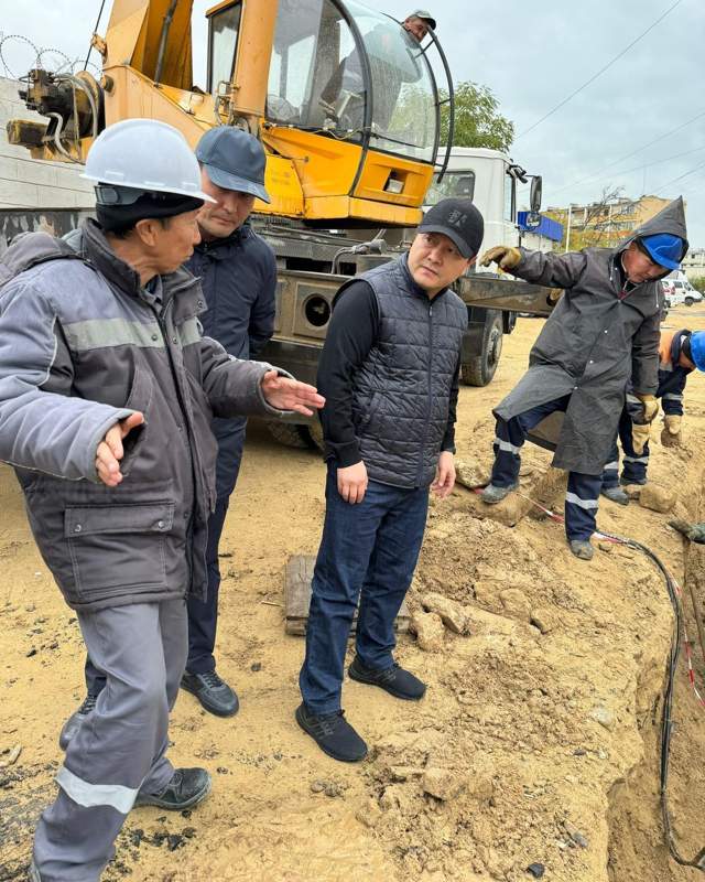 ремонтные работы на теплосетях Актау 