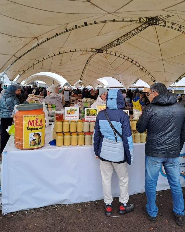 костанайцы на ярмарке в Астане 
