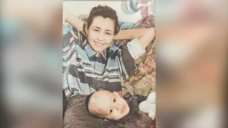 Казахская примадонна Роза Рымбаева отмечает день рождения