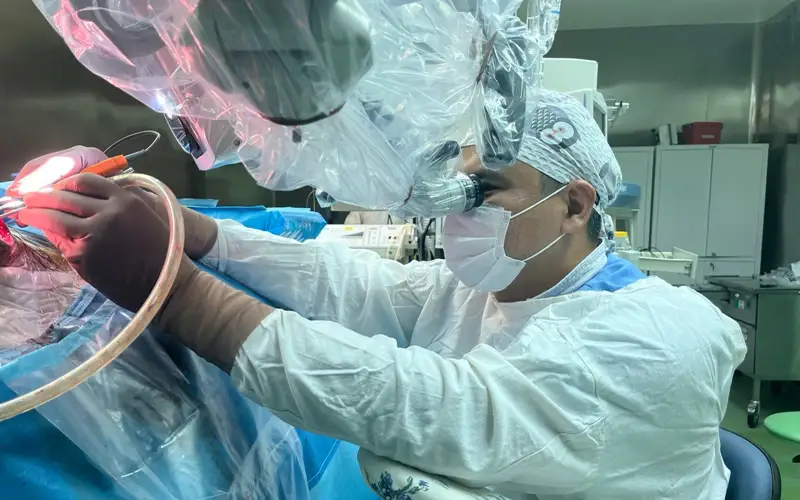 Бас-ми нейрохирургия бөлімінің дәрігері Айдос Молдабеков