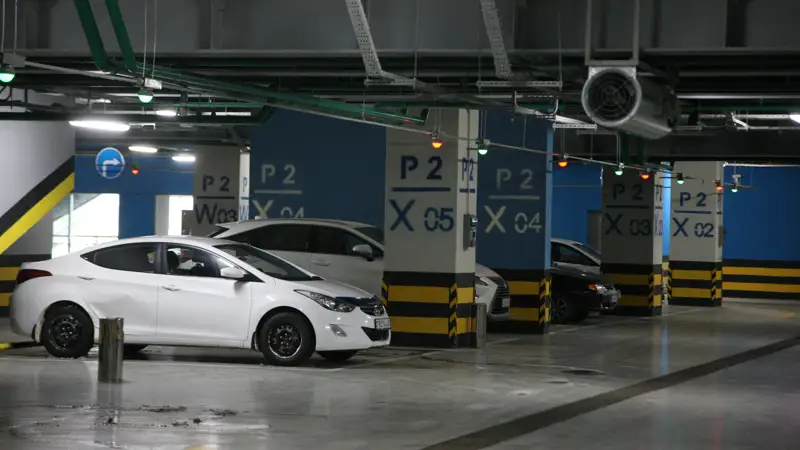 JD vokzal Astana TJ vokzaly parkıng avtomobılı kólikter