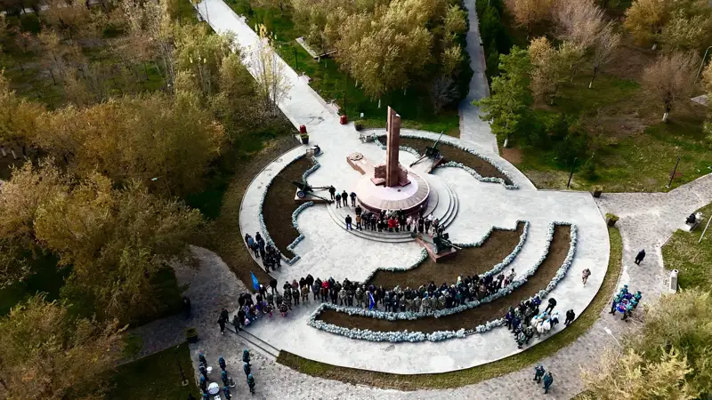 Qonaev qalasyndaǵy kóshege Saǵadat Nurmaǵambetovtiń esimi berildi