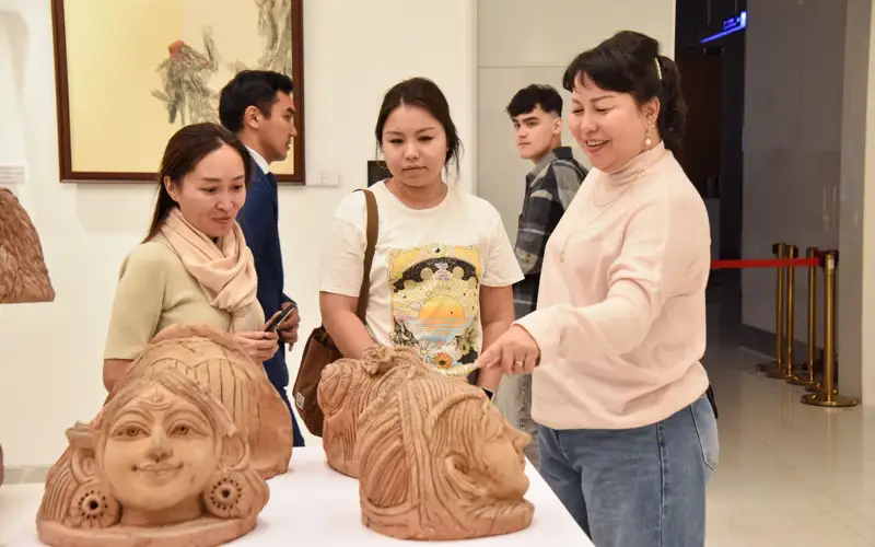 В Астане открылась выставка музея Бихара