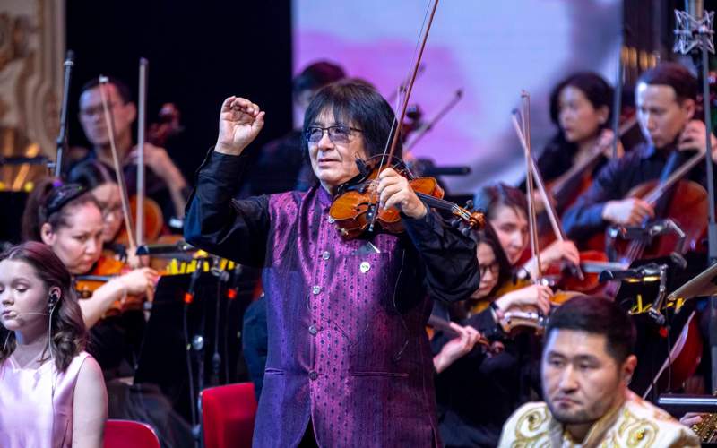 Всемирно известный скрипач-виртуоз Марат Бисенгалиев провел экспериментальный концерт в&nbsp;Астане