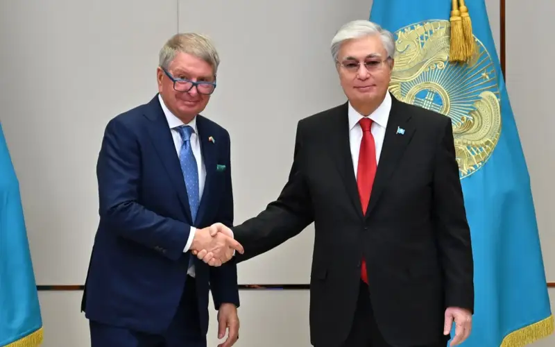 Президент РК Касым-Жомарт Токаев встретился с председателем наблюдательного совета Polpharma Ежи Стараком