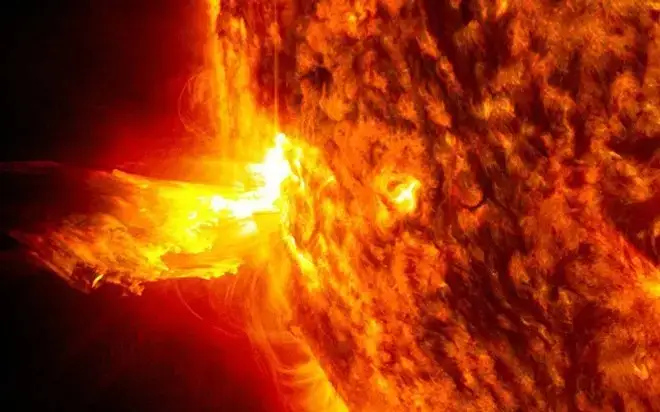 Sun unleashes powerful X-class solar flare